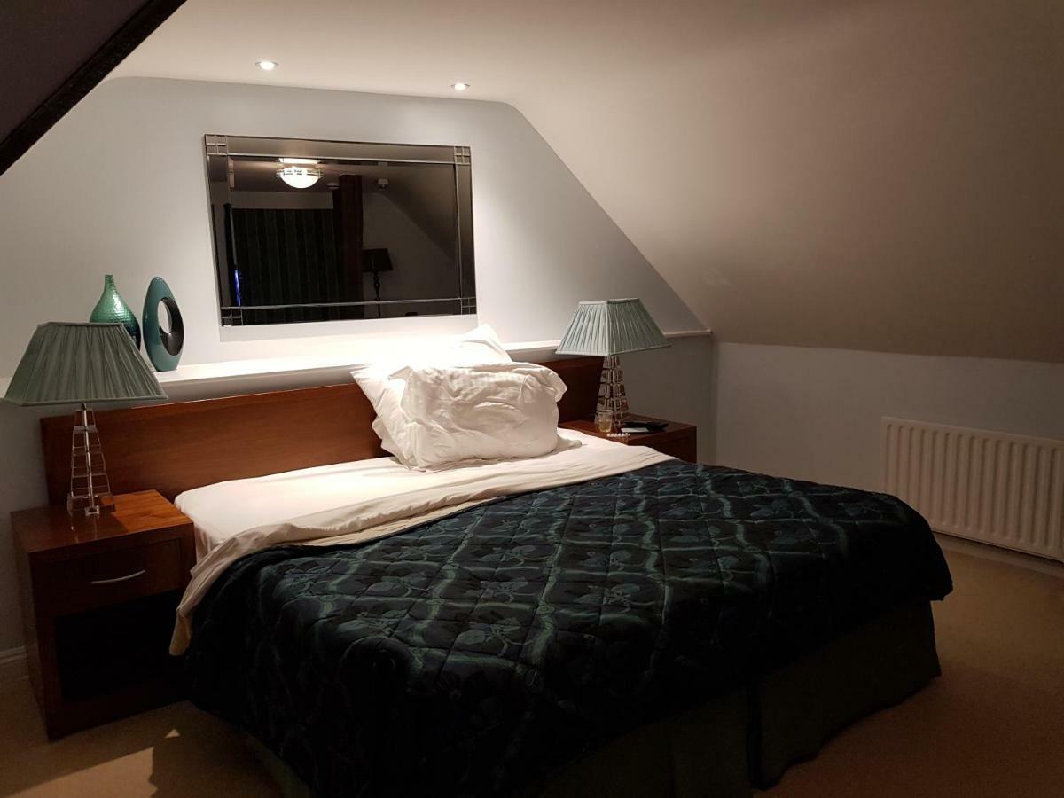 Bed and Breakfast Ye Olde Red Lion Newbury  Esterno foto